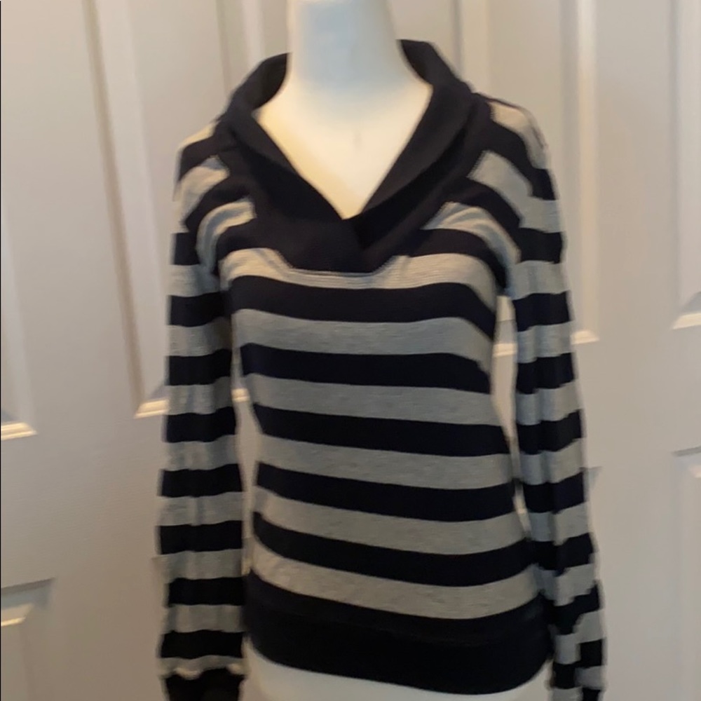 Honeycomb sweater